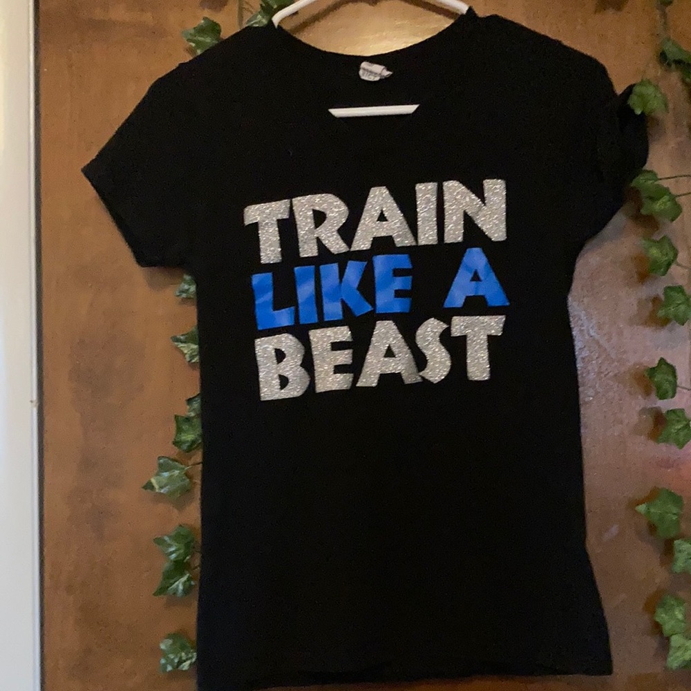 Dance tee